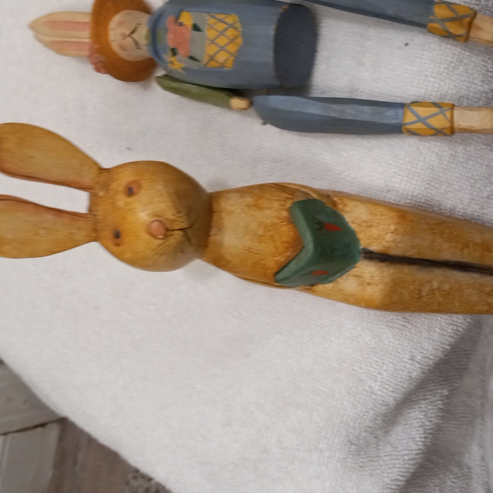 Wooden Figurines Frog & Rabbit W/ moving arms/legs & One Rabbit that sits . - Picture 3 of 7